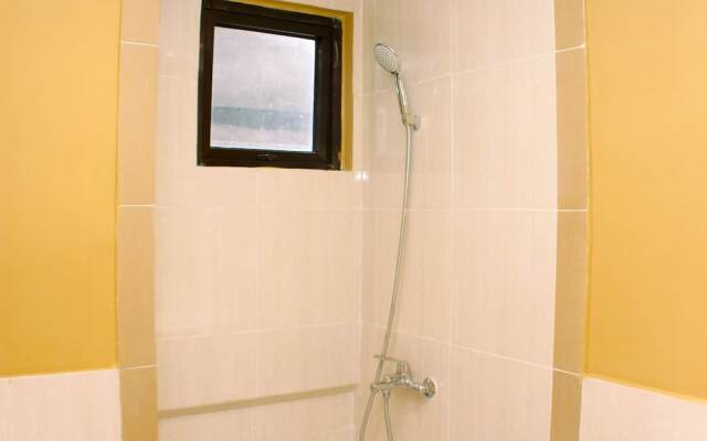 Comfort And Cozy Designed 2Br At Meikarta Apartment