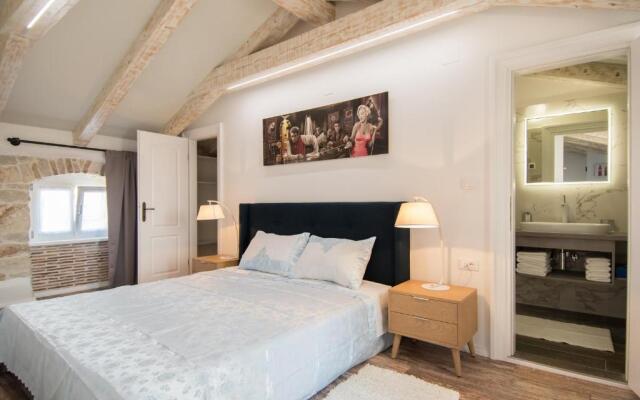 Apartment Borgo 8