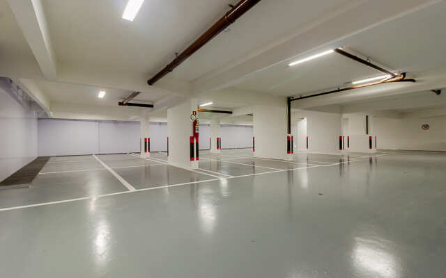 Housi Gomes De Carvalho