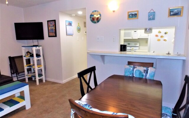 The Cocoanuts 1 Bedroom Condo