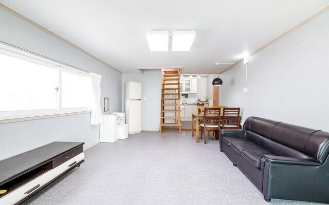 Namhae Baramundeok Pension