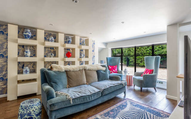The Lakeside Viewing Gallery - From 900 Per Night