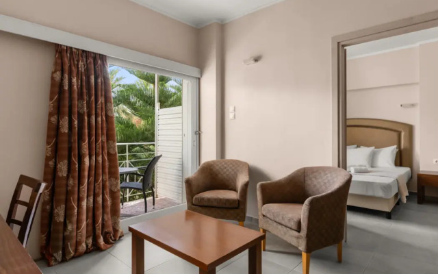 Calamos Beach Family Club Hotel