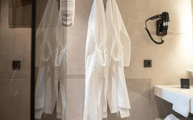 Hotel Le 830