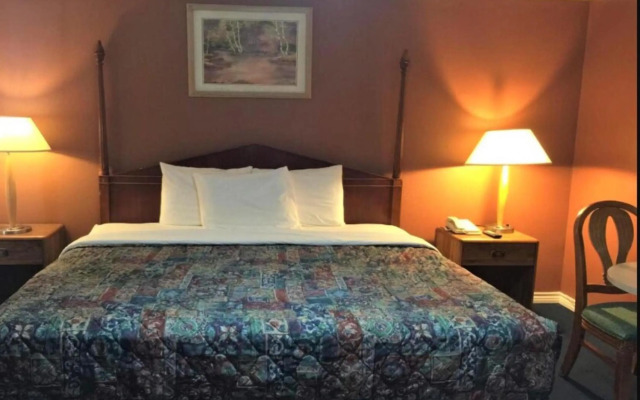 Capital O Hotel Beeville - US 181