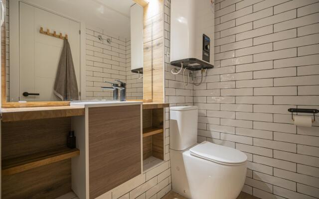 M (MPE35) Apartamento dúplex con patio