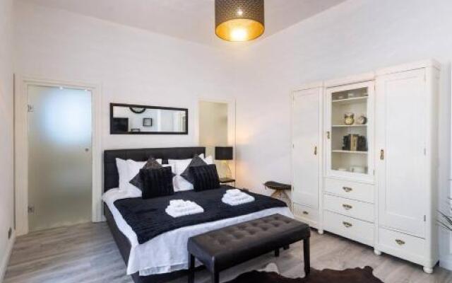 NEW Wenceslas Square apartment*****, Prague 1