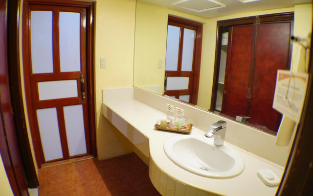 Bayview Park Hotel Manila