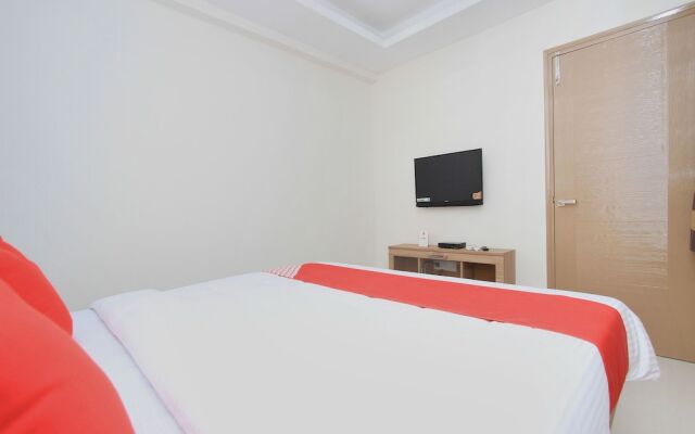 OYO 12465 SIRI Residency