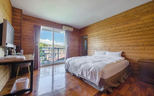 Bishui Shanju Lakeside B&B