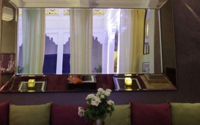 Riad Charlott'