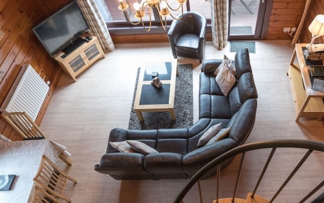 Lady Galloway Lodge 28 with Hot Tub, Newton Stewart