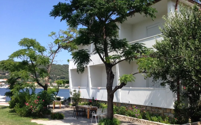 Coastal Home - 10 m From the sea - A4