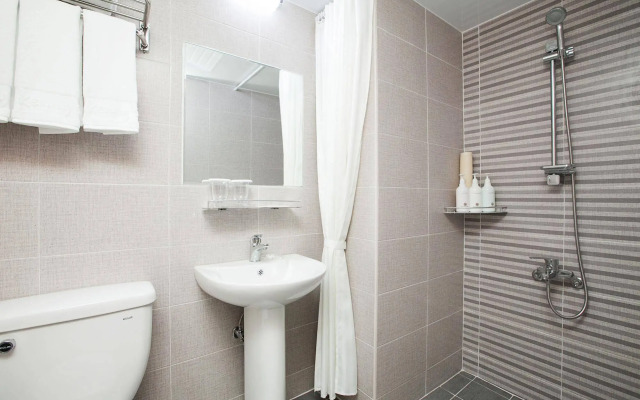 Hotel Rest Seogwipo