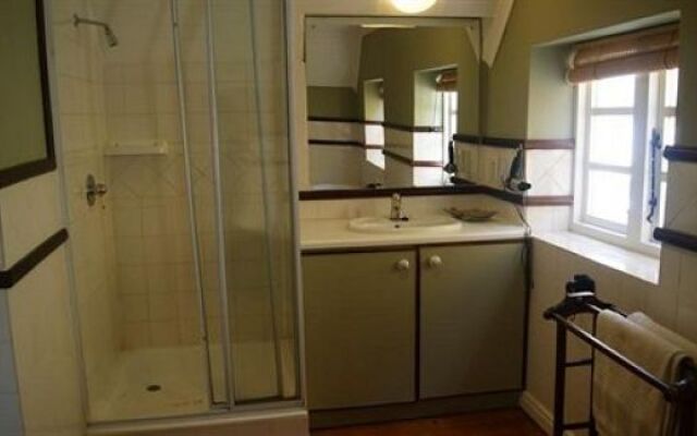 Knysna Riverside Lodge