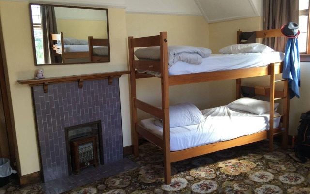 Manor House Backpackers