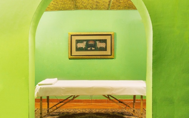 Corbett Riverside Resort