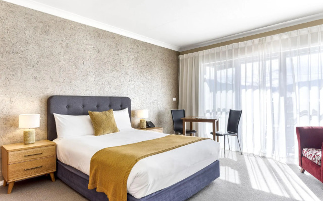 Berry Village Boutique Motel