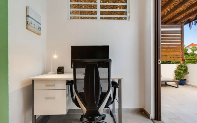 Stylish Apartment Includes Pool Parking in Condado