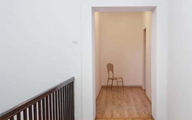 Iezer Residence