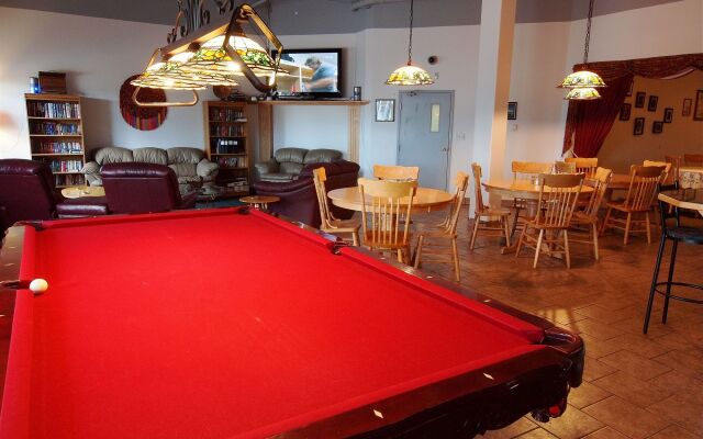 Executive House Suites Hotel & Conference Centre