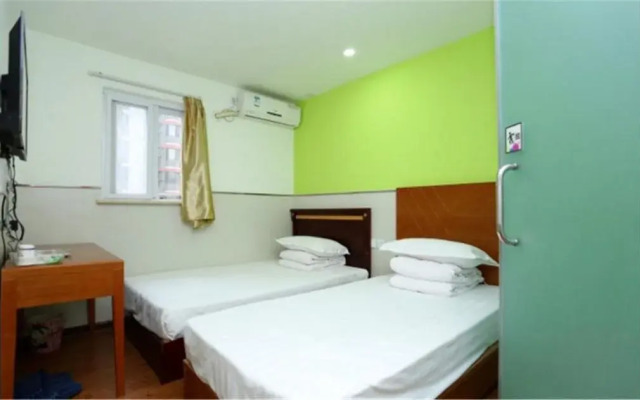99 Hotel Wuqing Xiangjiang Square Branch