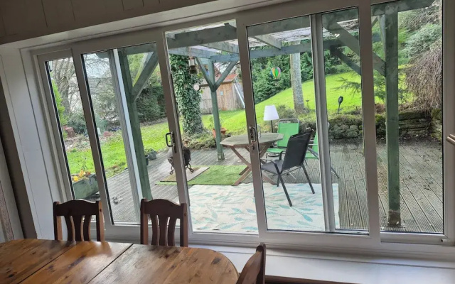 Bellhouse Hassendeanburn- Sleeps 10 hot tub