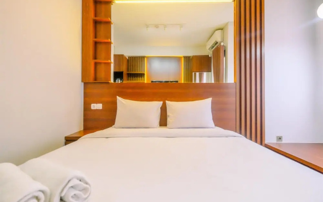 Restful And Minimalist Studio Transpark Cibubur Apartment