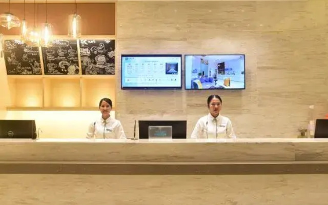 City Comfort Inn