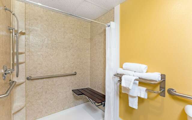 Super 8 by Wyndham Clarinda