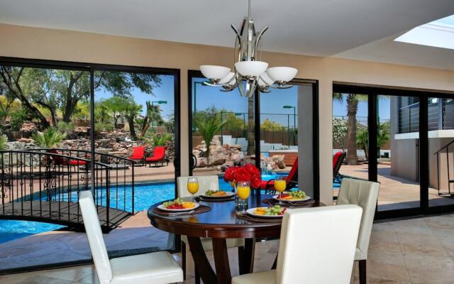 Resort-like w/ Tennis, Bocci, Golf & Games Galore!