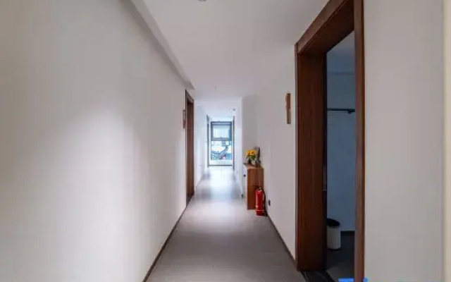 Hongcun May Huifu Designer Smart Homestay
