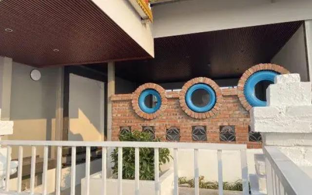 Lanfeng Homestay (Yi Nationality Ancient Town)