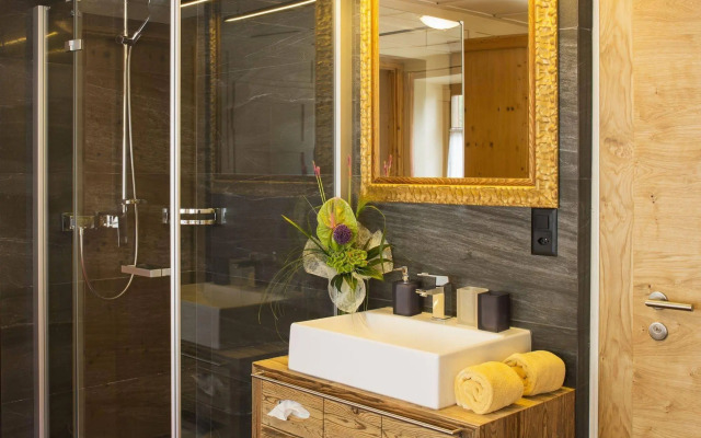 LARET private Boutique Hotel - Adults only