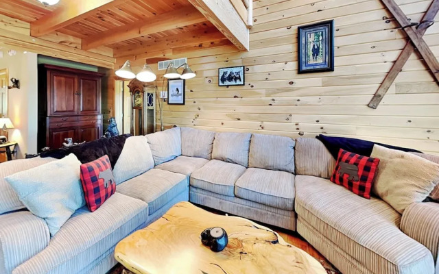 Magnificent Mountain Lodge