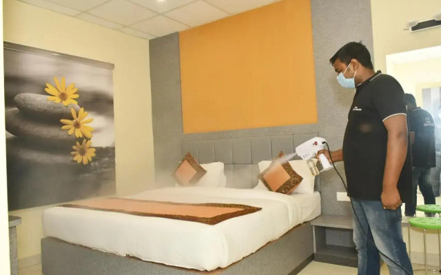 Hotel Tridev Grand