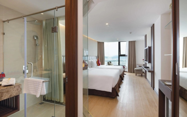 Regalia Gold Hotel