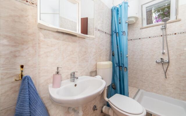 More - 60m From the sea - A3 Sime