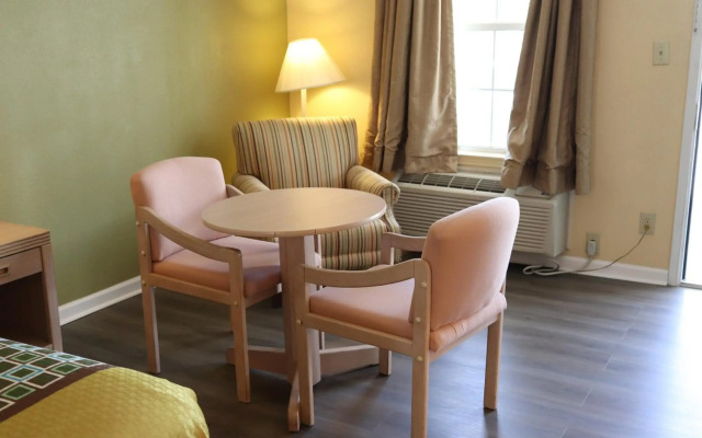 Woodstream Inn