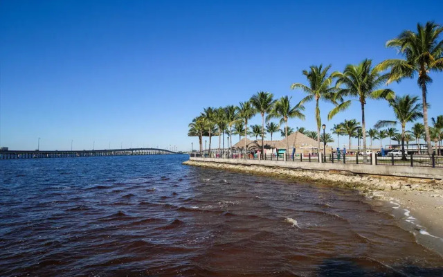 1312 sea Horse Court