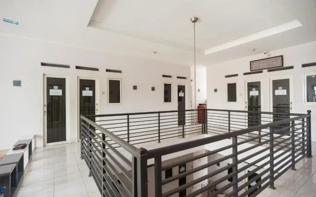 Aaa Residence Syariah by Oyo Rooms