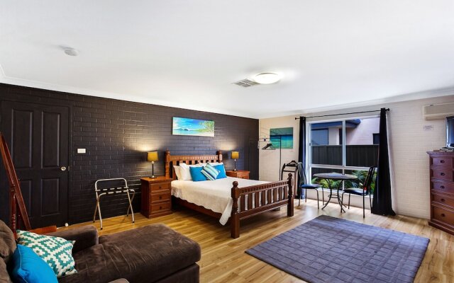 Salamander Beach Accommodation Adults Only