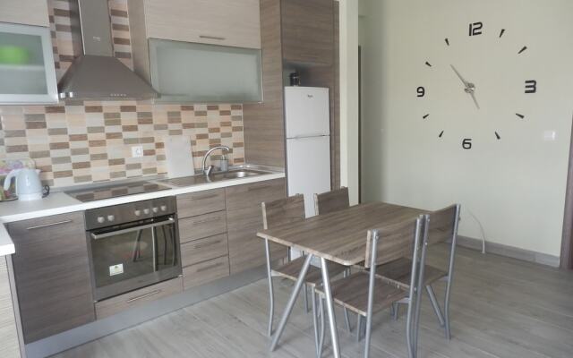 Zephyros Family Apartments