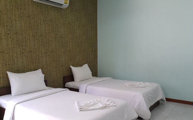 Garden House Resort