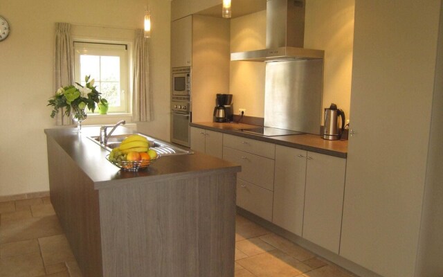 Spacious Villa near Sea in Sluis