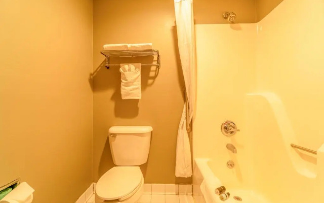 Ark Suites By OYO Jonesboro I-555