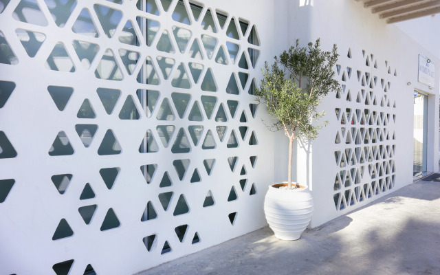 Mykonos Palace Beach Hotel