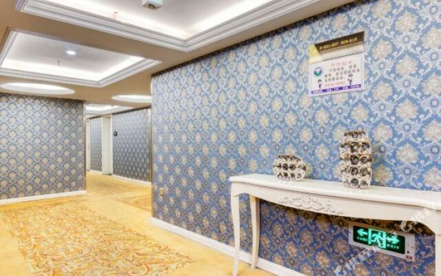 HUIHE Hotel (Yintai Department Store Branch Jinhua Vocational and Technical College)