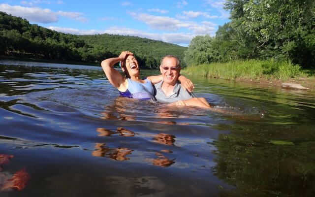 Pocono Dog-Friendly Home on River
