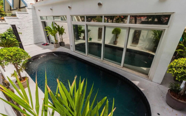Jomtien Palace Pool Villa By Pattaya Sunny Rentals